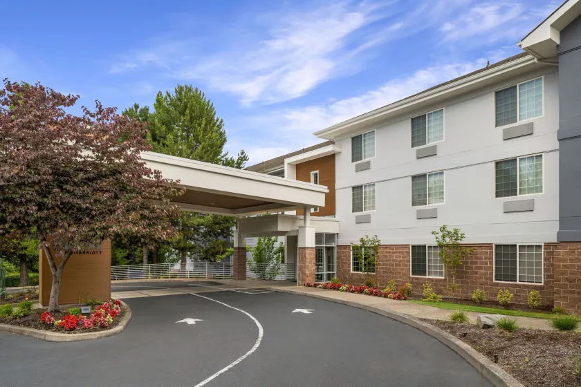 Fairfield Inn & Suites Portland West Beaverton - Image 1