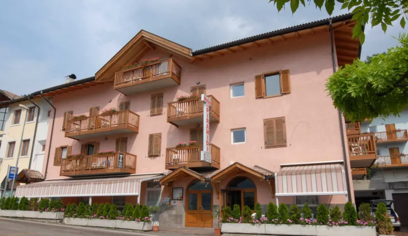 Hotel Alle Piramidi - Image 1