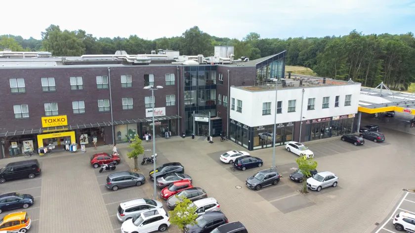 KEDI Hotel Papenburg - Image 1