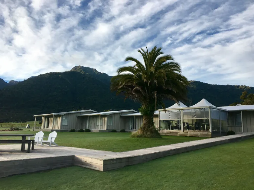 Franz Josef Oasis - Image 1