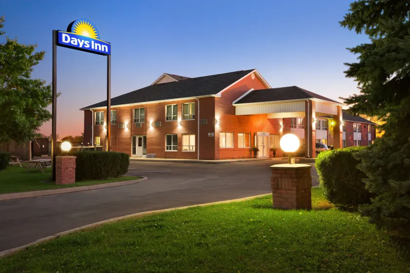 Days Inn by Wyndham Stouffville - Image 1