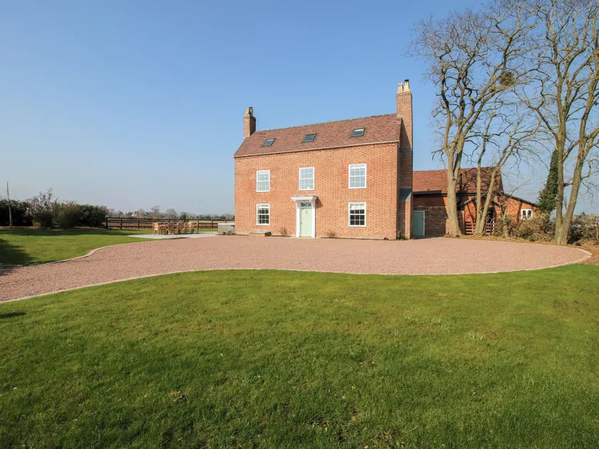 Daniels Farmhouse - Image 1
