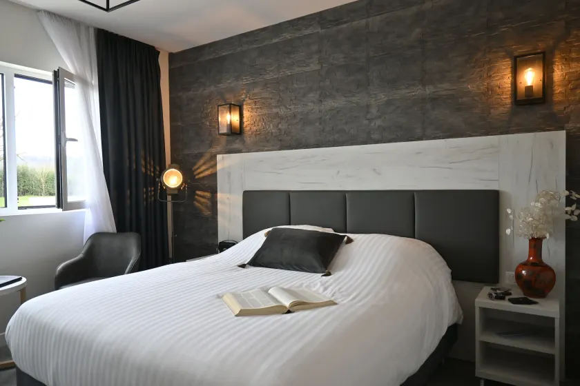 Logis Clermotel - Hôtel & Restaurant - Image 1