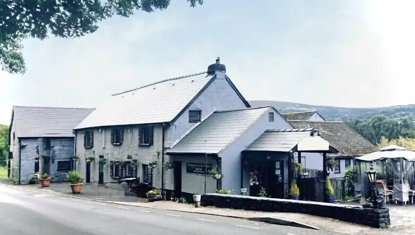 Roadhouse Llanwenarth - Image 1