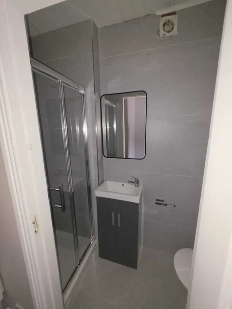 Shamrock Quay  - Baño