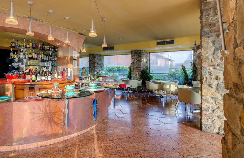 Art & Hotel Aeroporto - Image 1