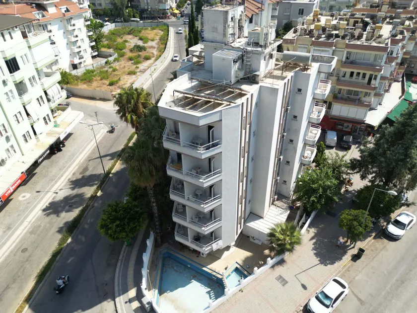 Lale Apart - Image 1