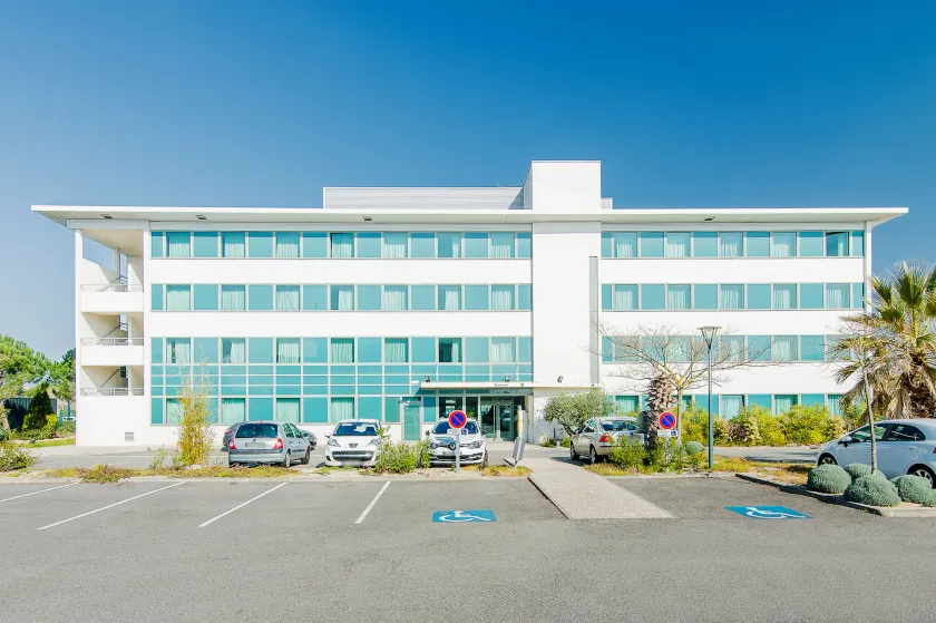 B&B HOTEL Toulouse Basso Cambo - Image 1