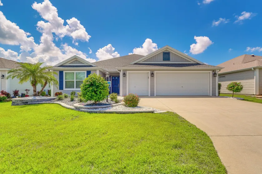 Golf Cart & Pool Access: The Villages Home! - Image 1
