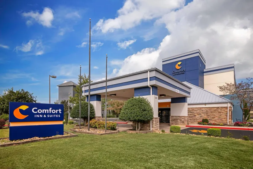 Comfort Inn & Suites Clemson - University Area - Image 1