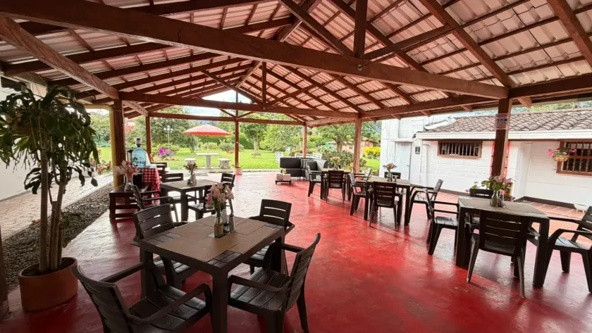 Hotel CSI Llanogrande - Image 1