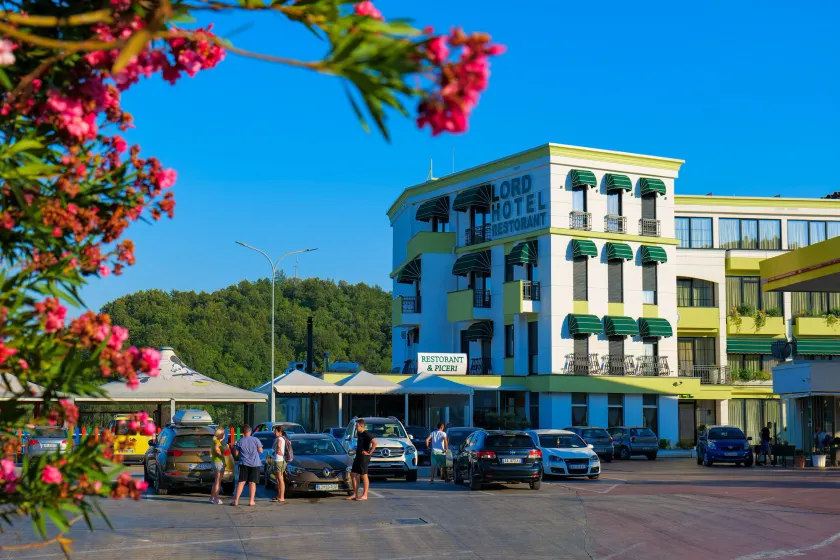 LORD Hotel - Image 1