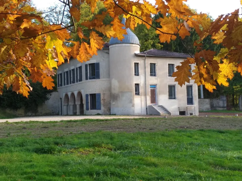 Lodge Hôtel de Sommedieue Verdun - Image 1