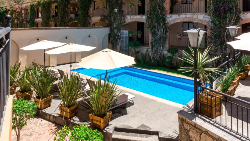 Hotel Abadía Plaza - Image 1