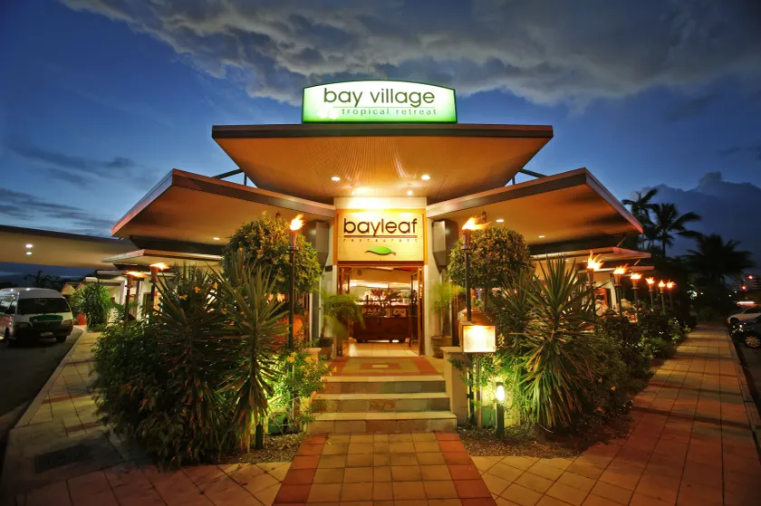 Bay Village Tropical Retreat & Apartments - Image 1