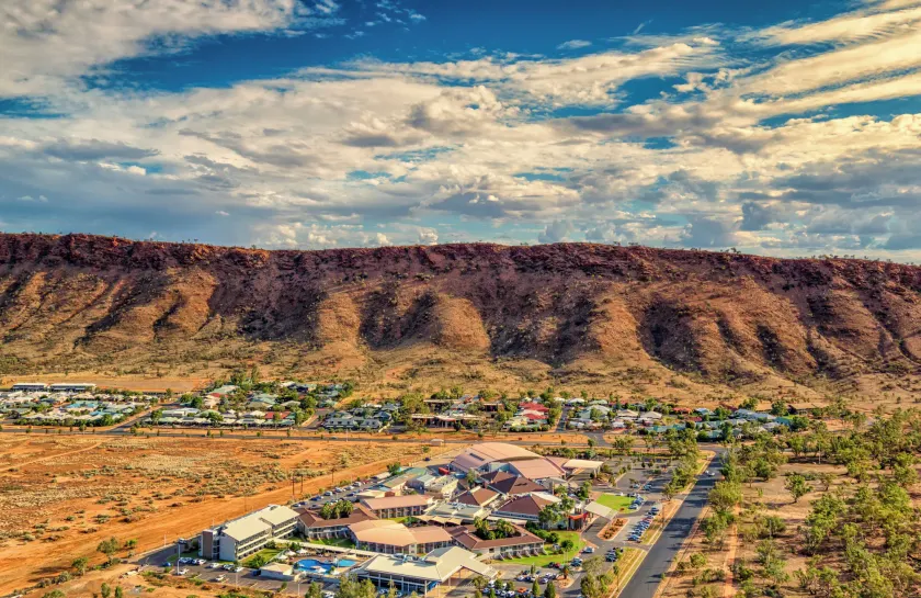 Crowne Plaza Alice Springs Lasseters by IHG - Image 1