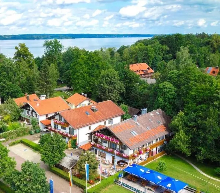 Hotel Landgasthof Schöntag - Image 1