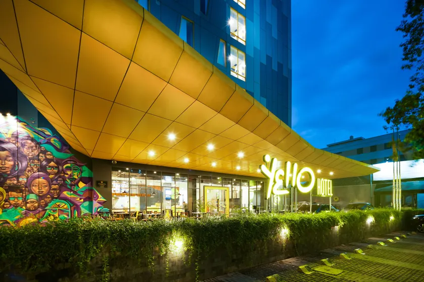 Yello Hotel Manggarai - Image 1