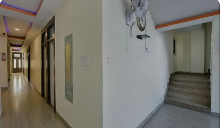 The Nagpal Hotel - Hall