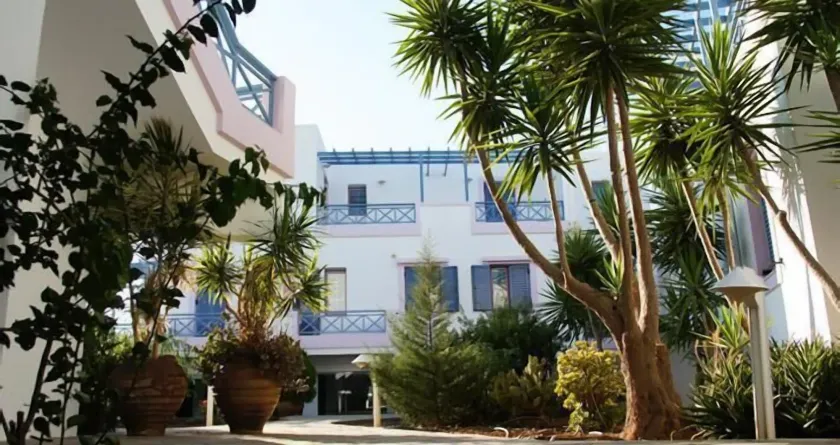 Cybele Suites & Apartments - Image 1