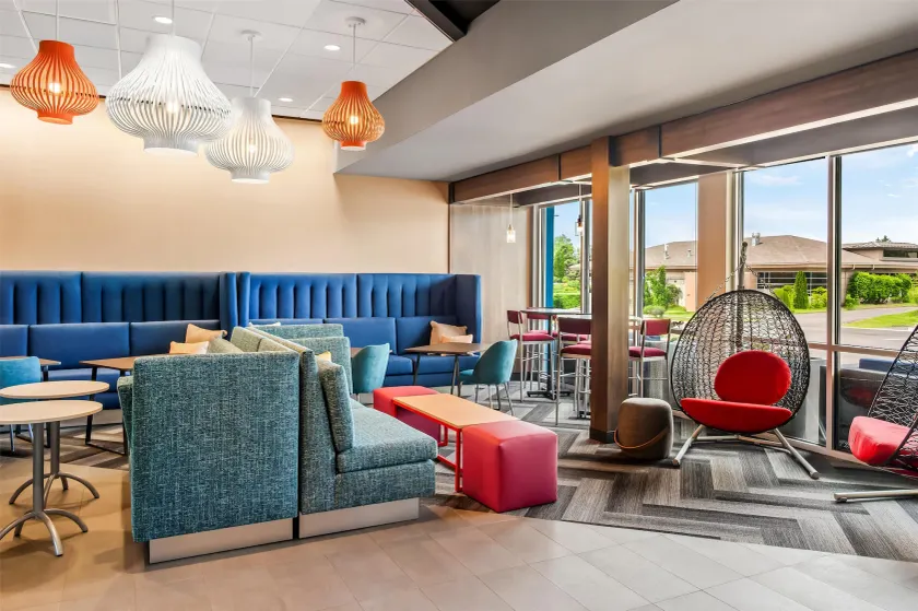 Tru By Hilton Holland, Mi - Lobby
