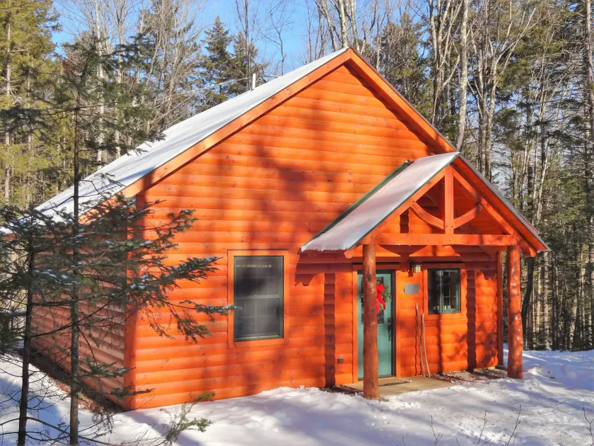 Robert Frost Mountain Cabins - Image 1
