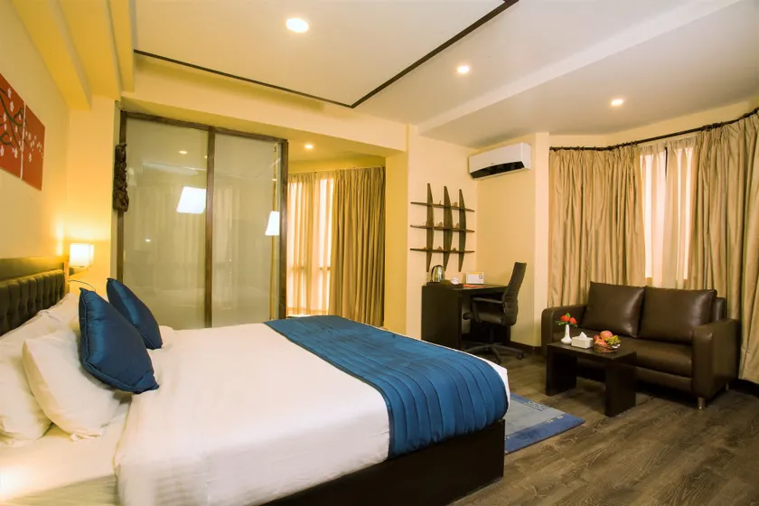 Gaju Suite Hotel - Image 1