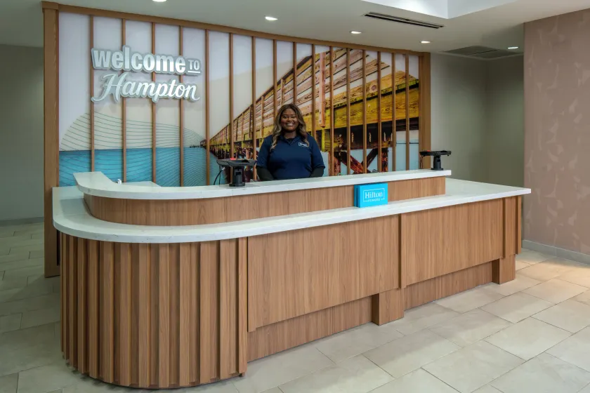 Hampton Inn By Hilton Gulfport Beach Boulevard - Image 1
