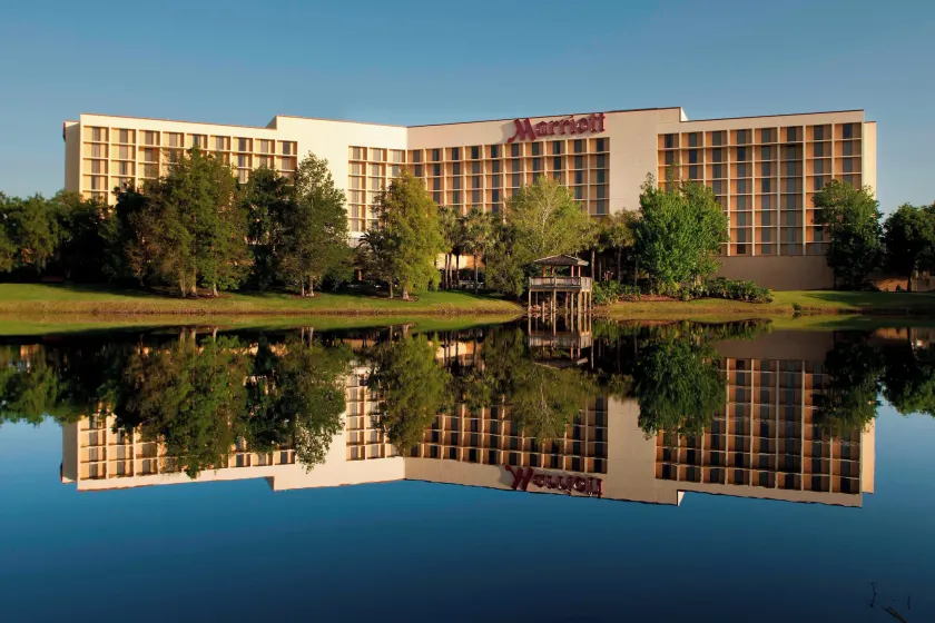 Marriott Orlando Airport Lakeside - Image 1