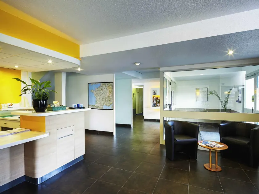 ibis budget Chartres - Image 1