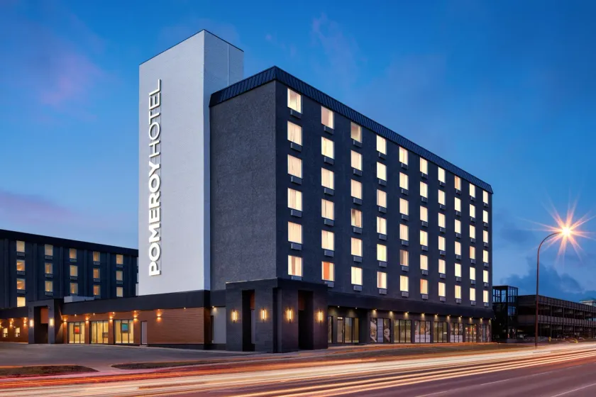 Pomeroy Hotel & Conference Centre - Image 1