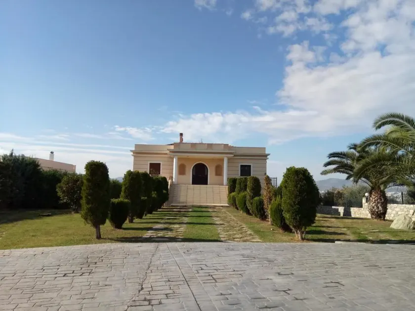 Luxury Villa Thea - Image 1