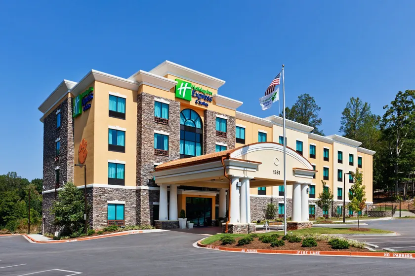 Holiday Inn Express Hotel & Suites Clemson - University Area by IHG - Image 1