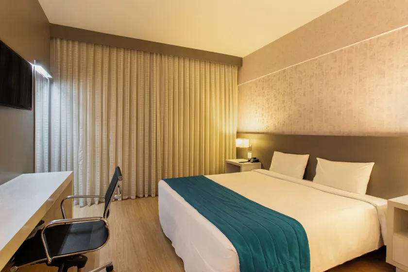 Suntory Hotel - Image 1
