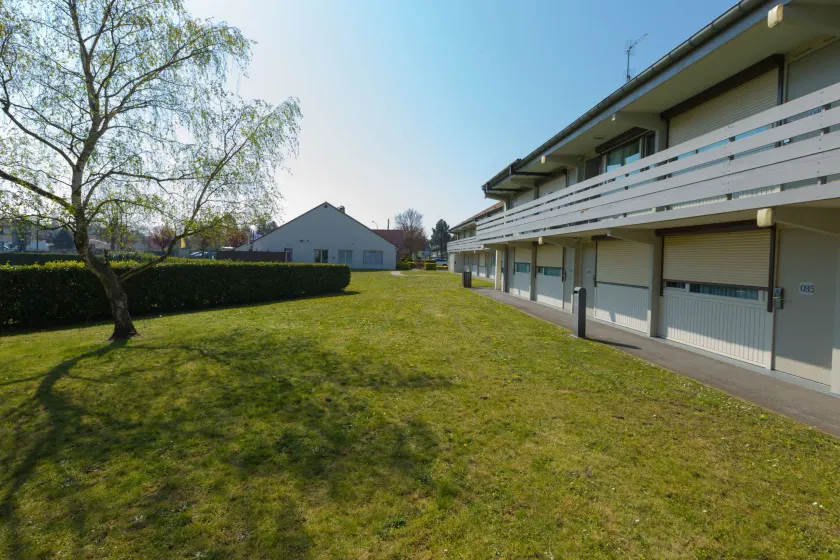 Kyriad Chantilly Sud - Luzarches - Image 1