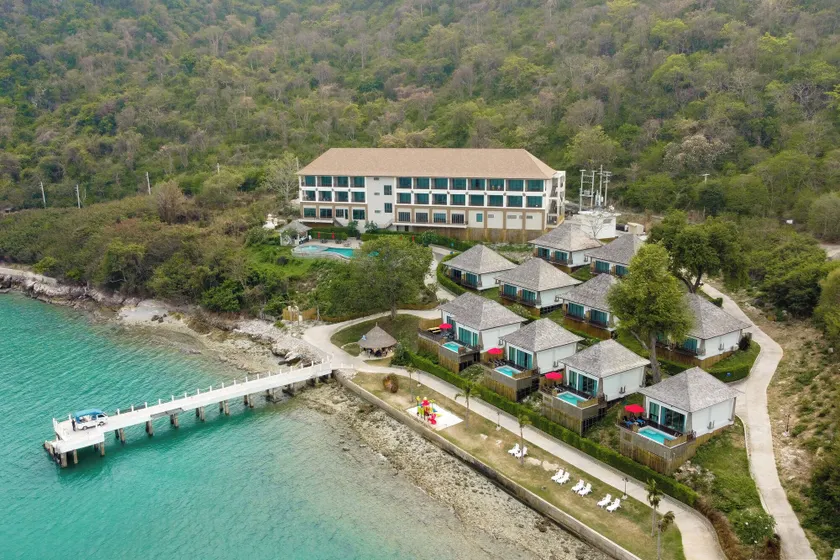 Novotel Koh Si Chang - Image 1