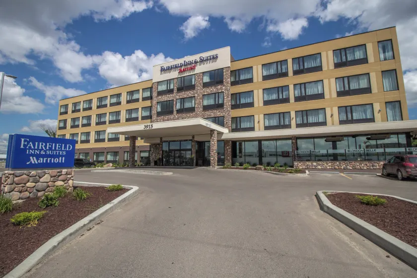 Fairfield by Marriott Regina - Image 1