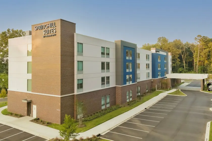 SpringHill Suites by Marriott Charlotte Huntersville - Image 1