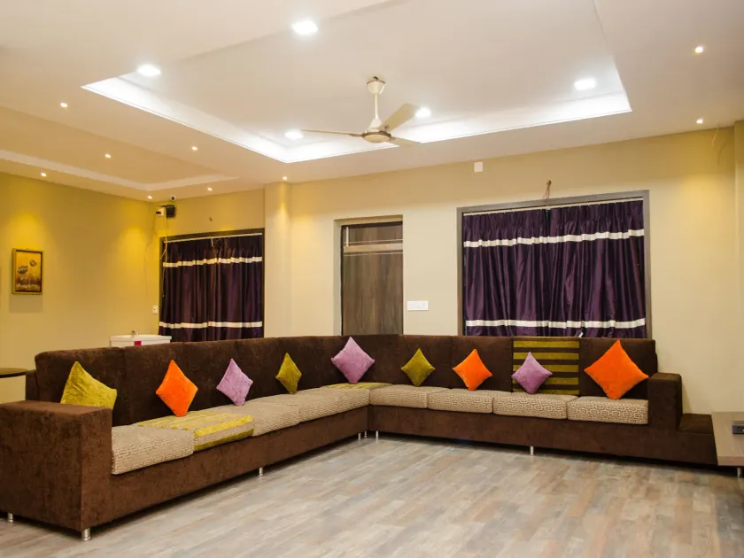OYO 6356 Urban Guest House - Image 1
