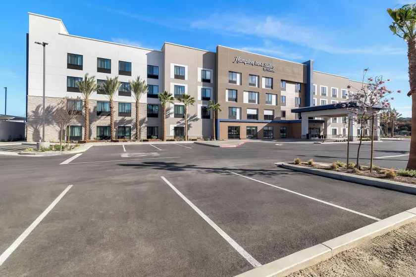 Hampton Inn & Suites Corona, Ca - Image 1