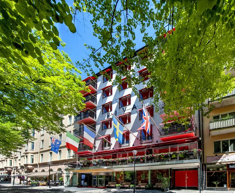 Hotel Rival - Image 1