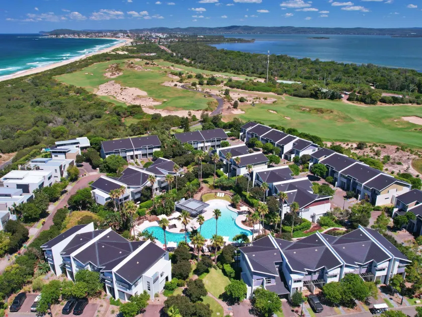 Pullman Magenta Shores Resort - Image 1