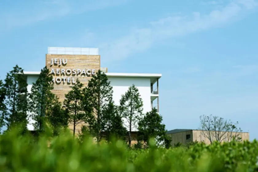 Jeju Aerospace Hotel - Image 1