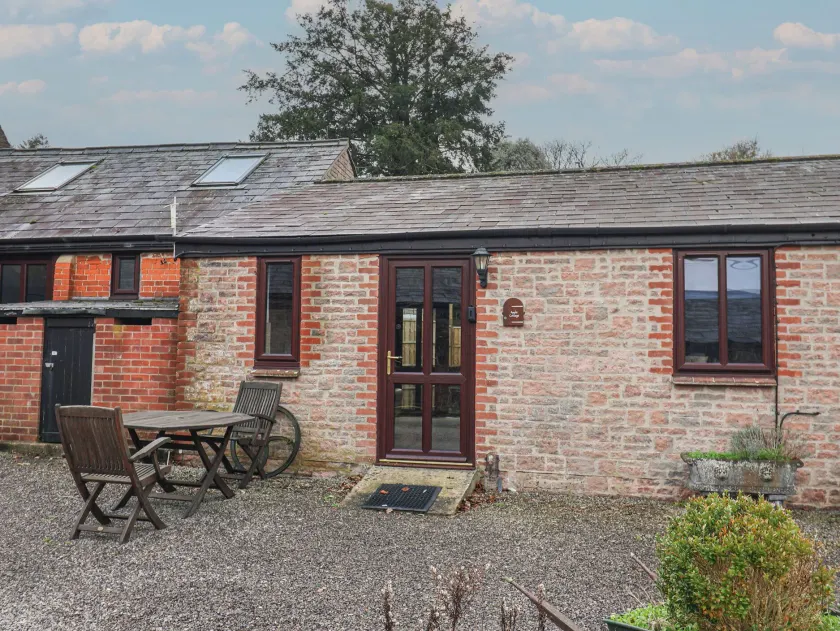 Apple Cottage - Image 1