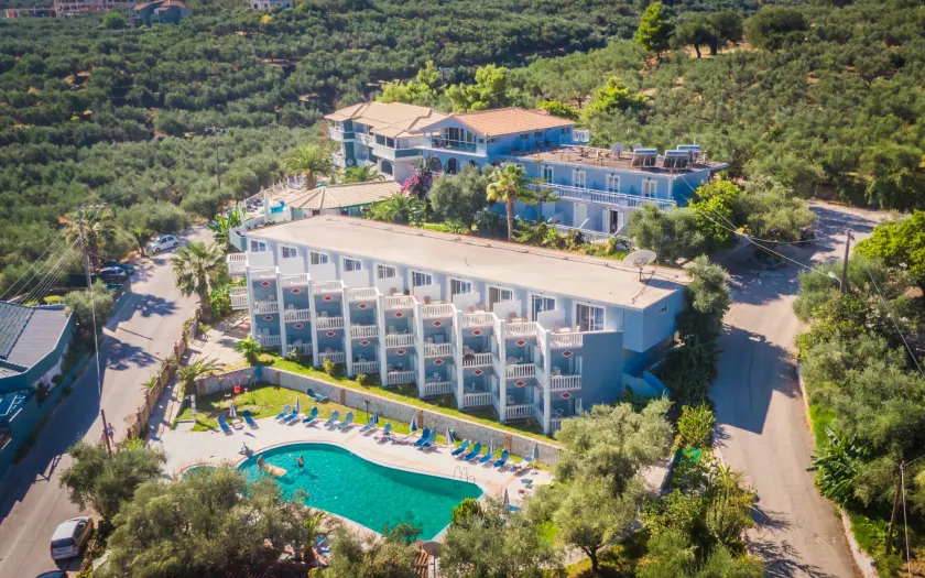 Callinica Hotel - Image 1