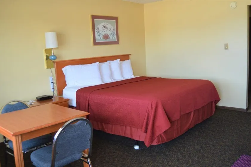 MIDWAY MOTEL - Image 1