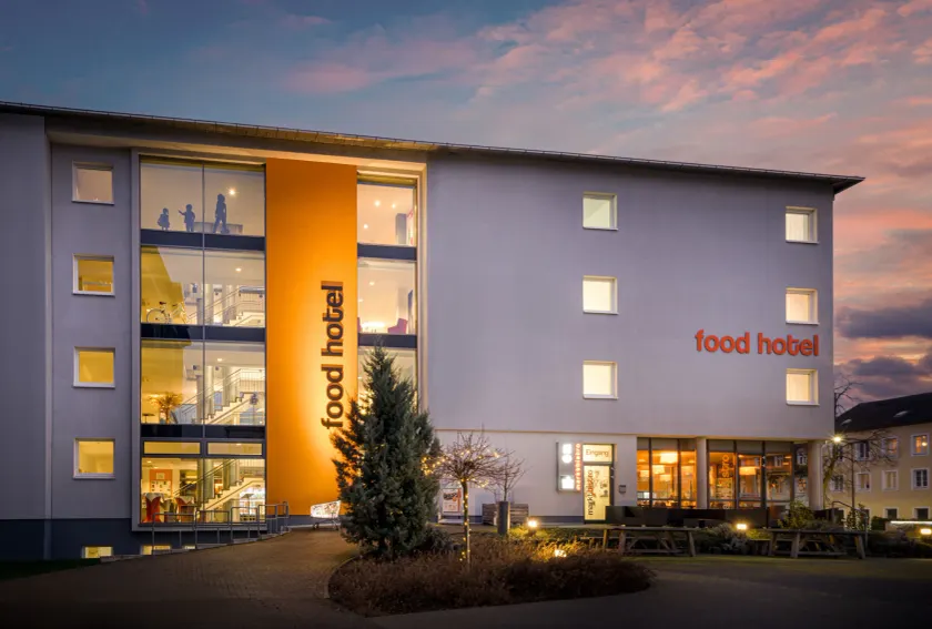 Food Hotel - Image 1