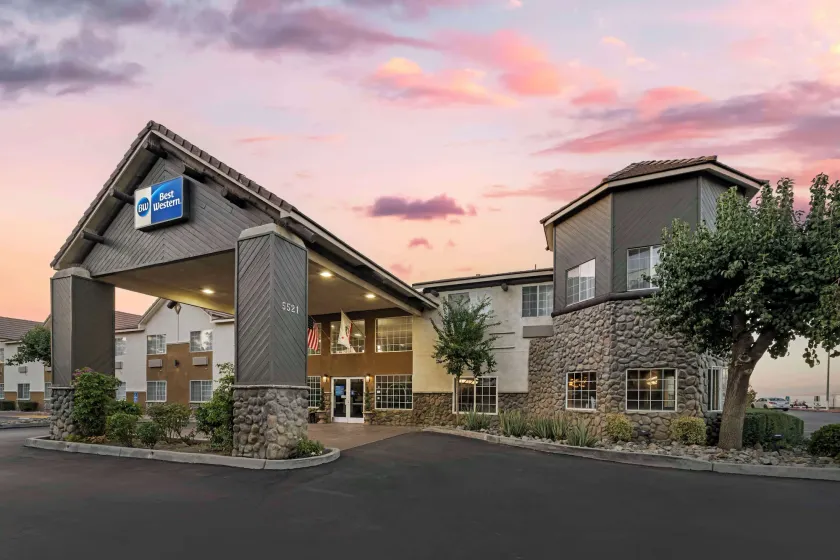 Best Western Liberty Inn - Image 1
