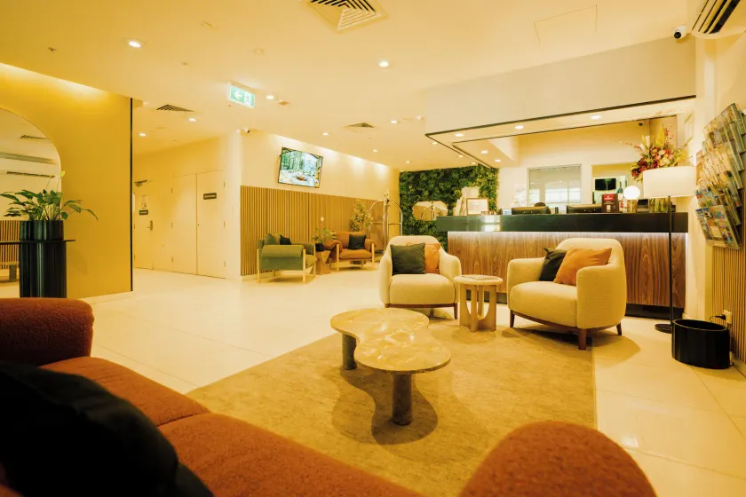Hotel Diana South Brisbane - Image 1