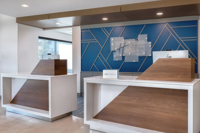 Holiday Inn Express & Suites Alton St Louis Area by IHG - Rezeption